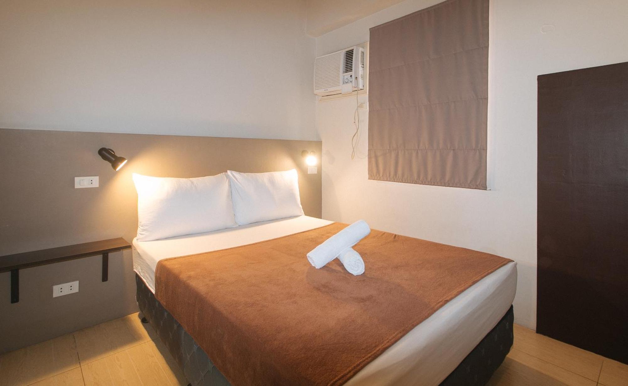 59 Xavierville By Reddoorz Cubao Buitenkant foto