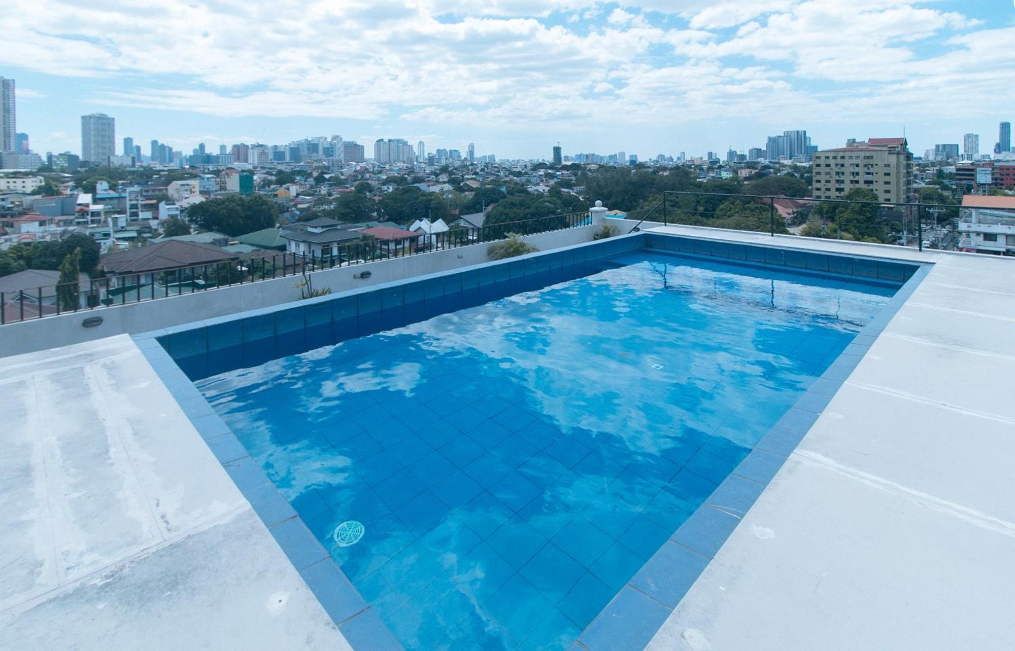 59 Xavierville By Reddoorz Cubao Buitenkant foto